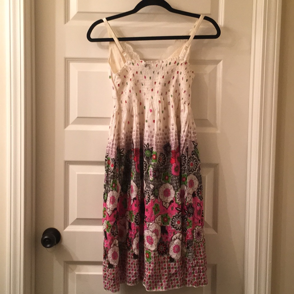 Sundress - Picture 2 of 3
